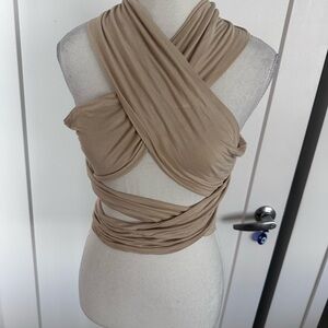 Rumours top One size tie many ways